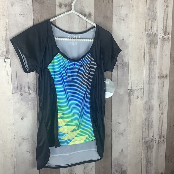 NWT Summit Wrap Jersey Tee size Medium - Picture 2 of 7